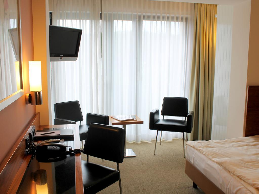 Venusberghotel Бон Екстериор снимка
