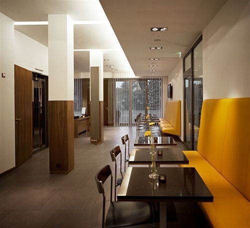 Venusberghotel Бон Екстериор снимка